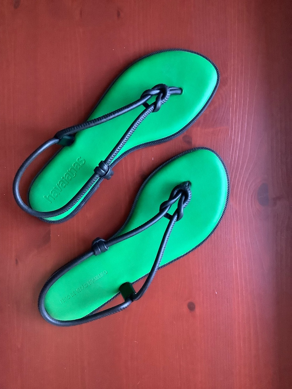 Havaianas Una Açaí Sandals size 40